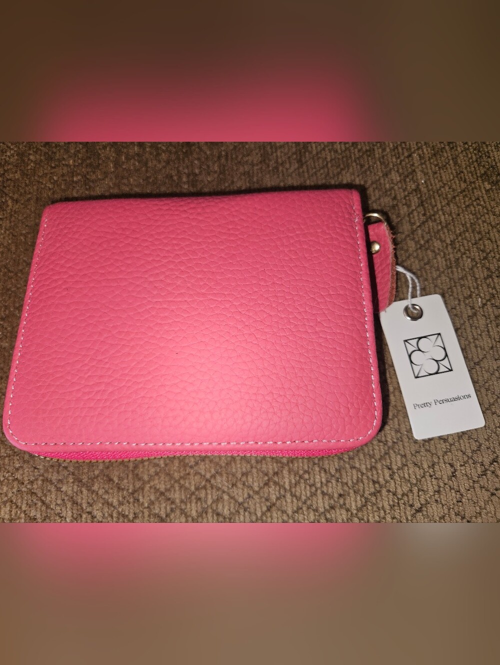 NEW Pretty Persuasions Pink Pebbled Leather Zippered Wallet